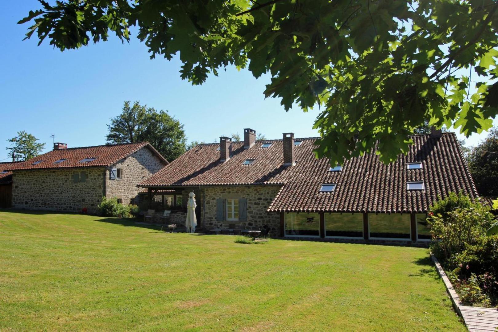 La Grande Foret Saint-Jouvent Eksteriør billede